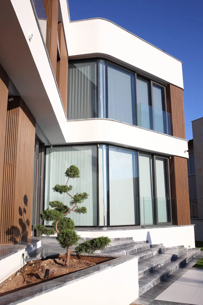 Façade continuity